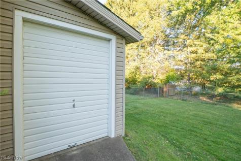 364 25th Street NW Massillon OH 44647