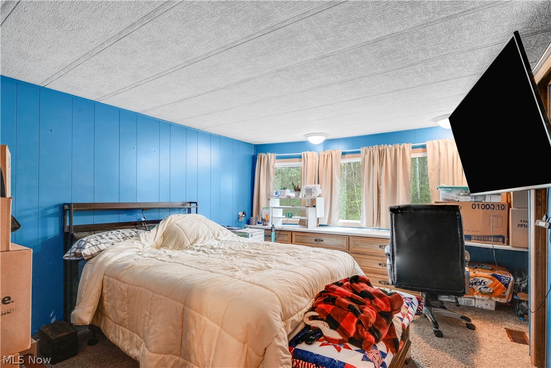 171 Brook Drive Brookfield OH 44403