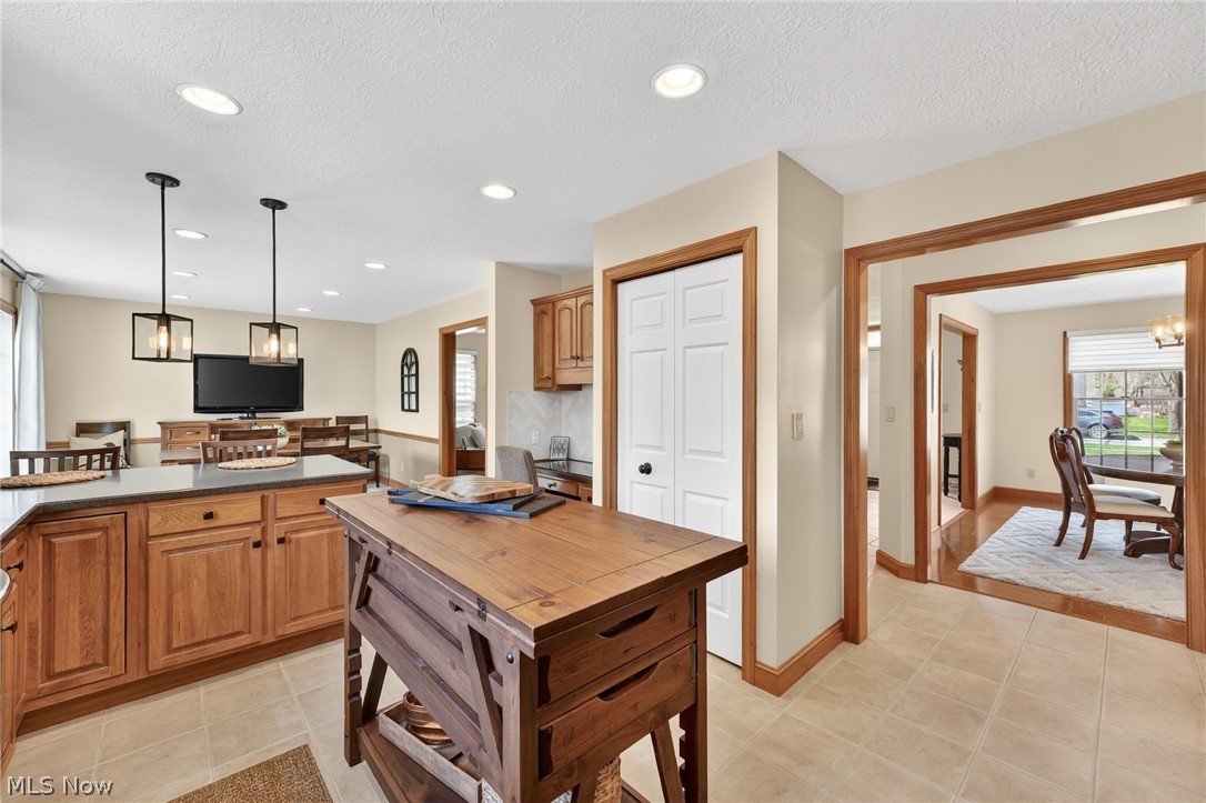 5503 Pheasants Walk Drive North Olmsted OH 44070