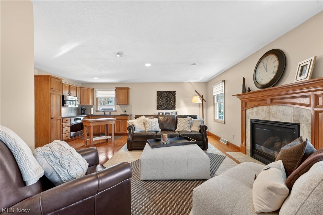 5503 Pheasants Walk Drive North Olmsted OH 44070
