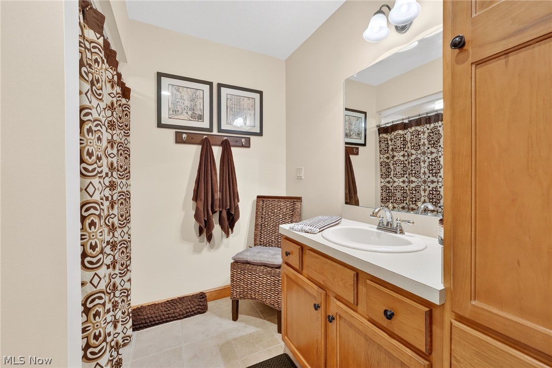 5503 Pheasants Walk Drive North Olmsted OH 44070