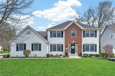 5503 Pheasants Walk Drive North Olmsted OH 44070