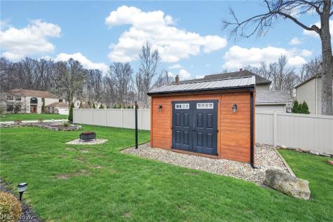 5503 Pheasants Walk Drive North Olmsted OH 44070