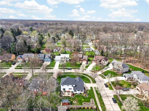 5503 Pheasants Walk Drive North Olmsted OH 44070