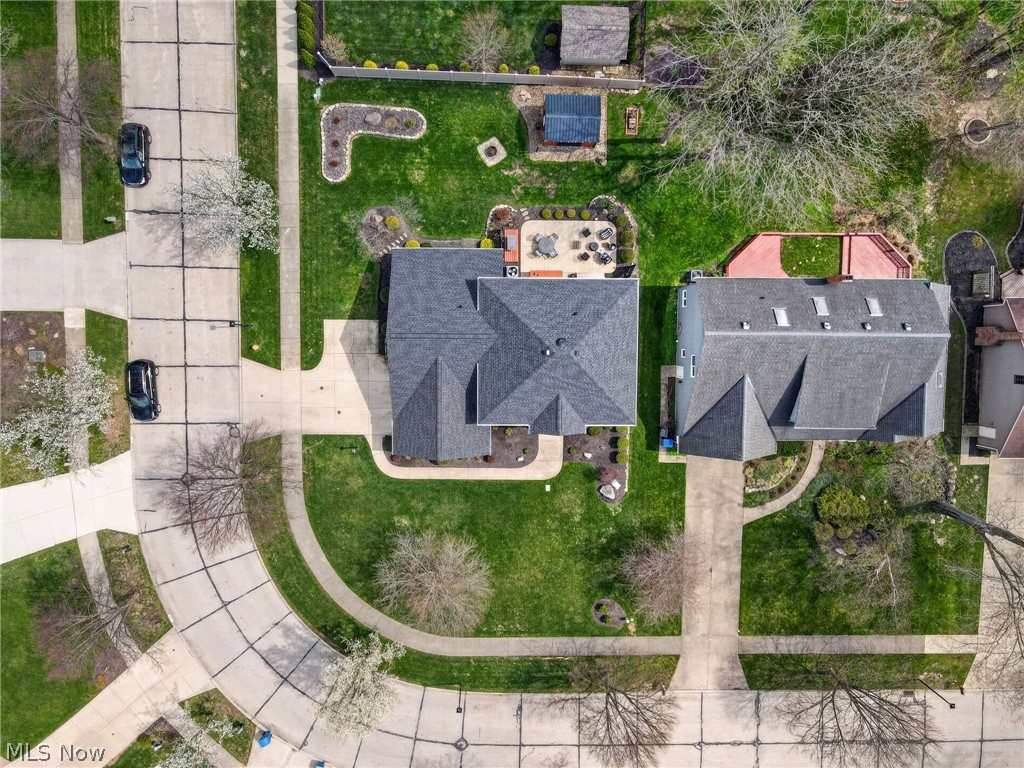 5503 Pheasants Walk Drive North Olmsted OH 44070
