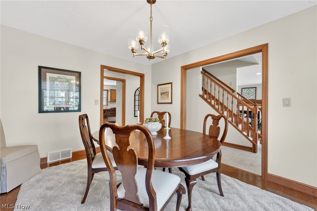 5503 Pheasants Walk Drive North Olmsted OH 44070