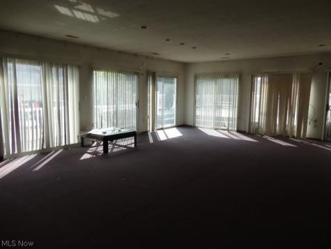 2252 N Medina Line Road Akron OH 44333
