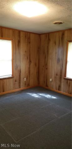 2252 N Medina Line Road Akron OH 44333