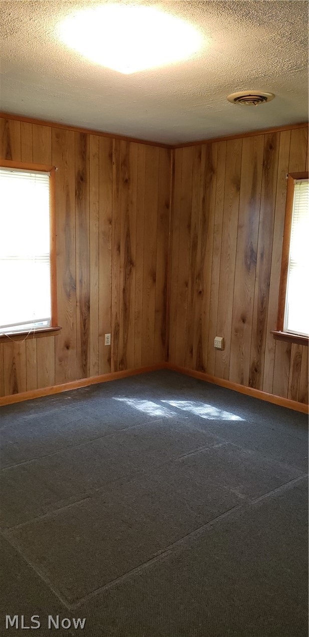 2252 N Medina Line Road Akron OH 44333