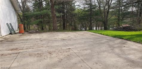 2252 N Medina Line Road Akron OH 44333