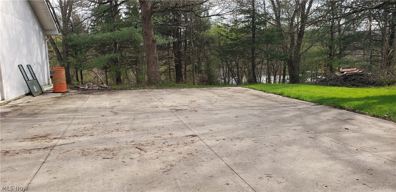 2252 N Medina Line Road Akron OH 44333