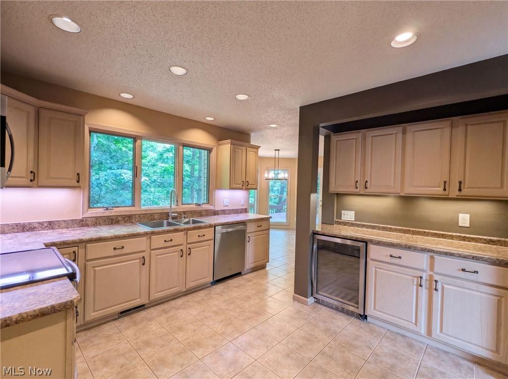 7550 James Drive North Royalton OH 44133