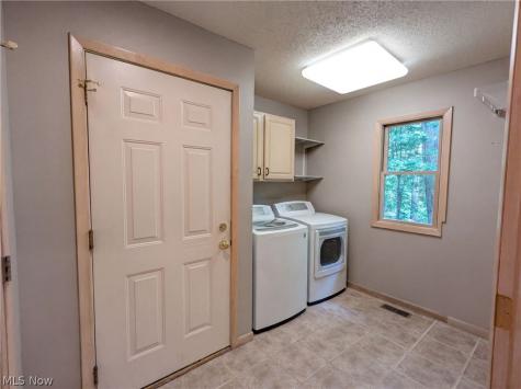 7550 James Drive North Royalton OH 44133