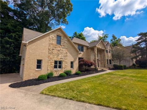 7550 James Drive North Royalton OH 44133