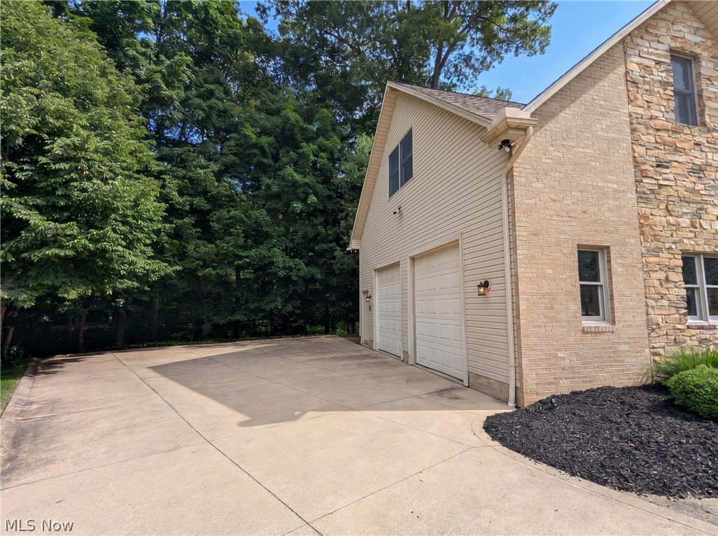 7550 James Drive North Royalton OH 44133
