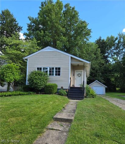 122 E Central Avenue Ravenna OH 44266