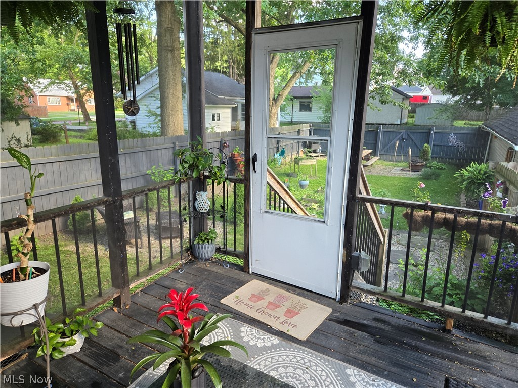 122 E Central Avenue Ravenna OH 44266