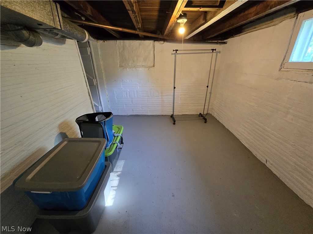 122 E Central Avenue Ravenna OH 44266