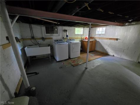 122 E Central Avenue Ravenna OH 44266