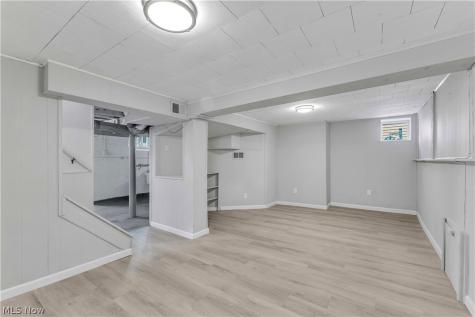 3498 Tullamore Road University Heights OH 44118