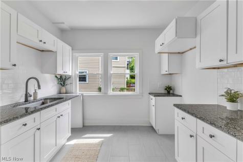 3498 Tullamore Road University Heights OH 44118