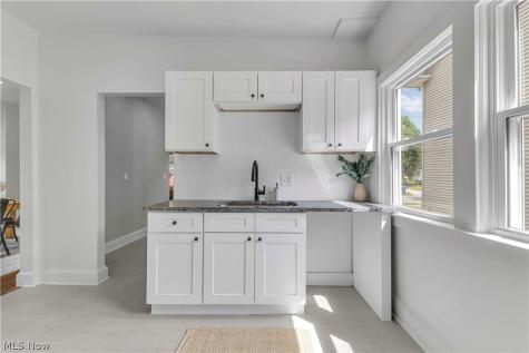 3498 Tullamore Road University Heights OH 44118
