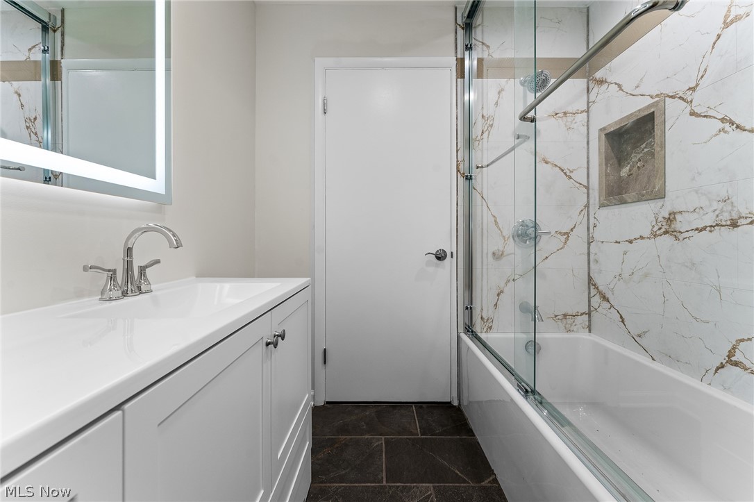 91 Lake Shore Drive Boardman OH 44511