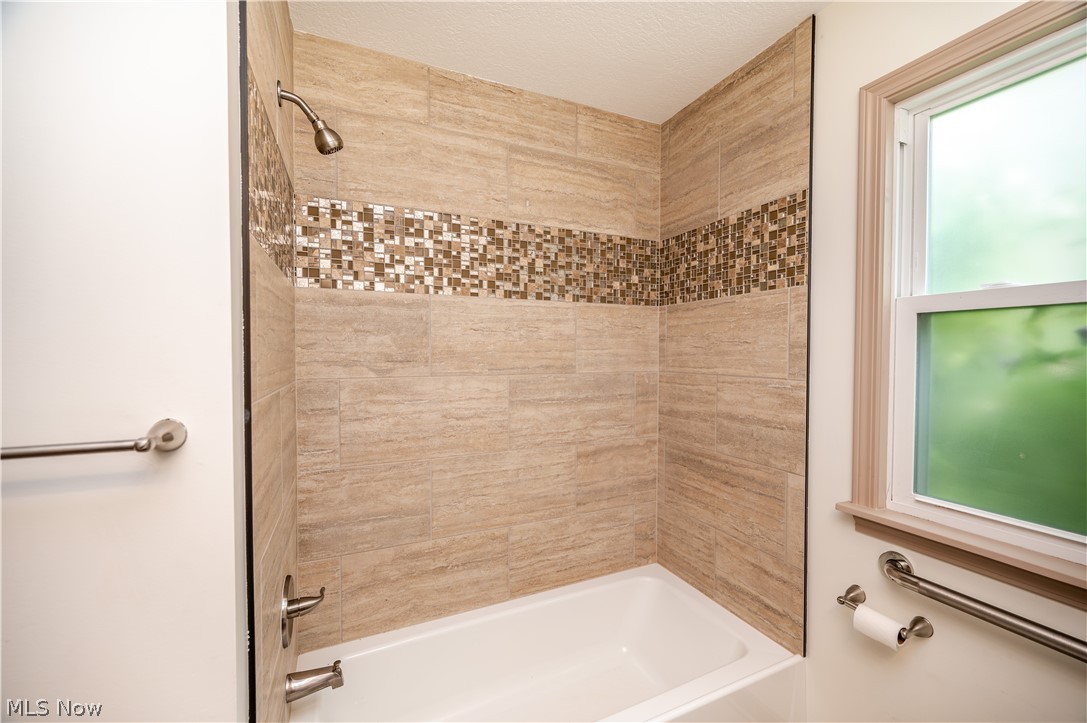 1433 Robbins Avenue Niles OH 44446