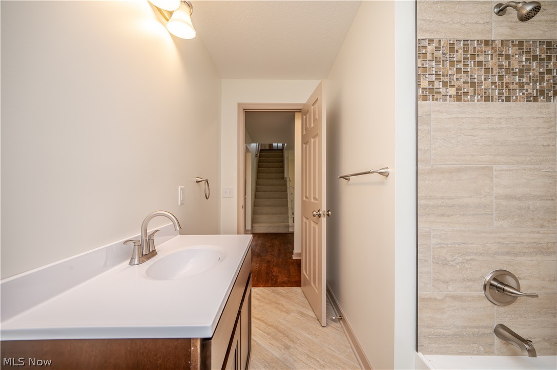 1433 Robbins Avenue Niles OH 44446