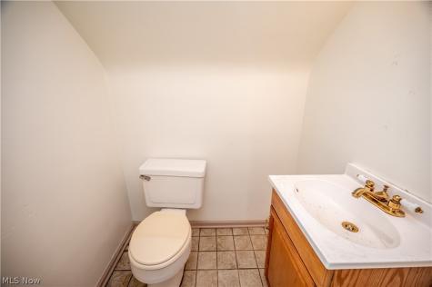 1433 Robbins Avenue Niles OH 44446