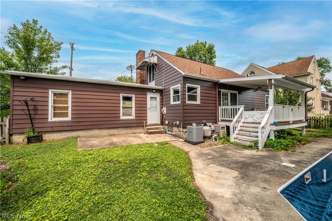 1433 Robbins Avenue Niles OH 44446