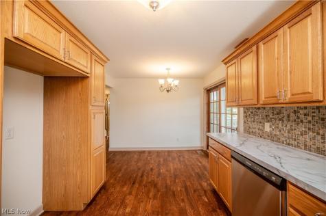 1433 Robbins Avenue Niles OH 44446