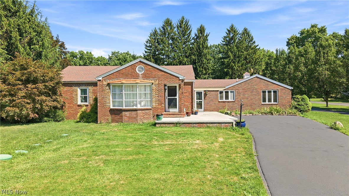 7073 Stewart Sharon Road Hubbard OH 44425