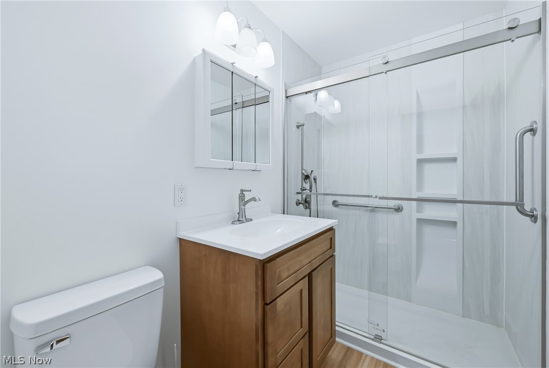 7073 Stewart Sharon Road Hubbard OH 44425