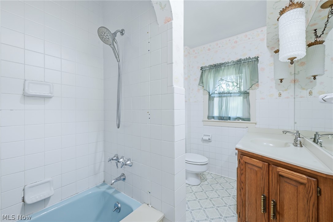 7073 Stewart Sharon Road Hubbard OH 44425
