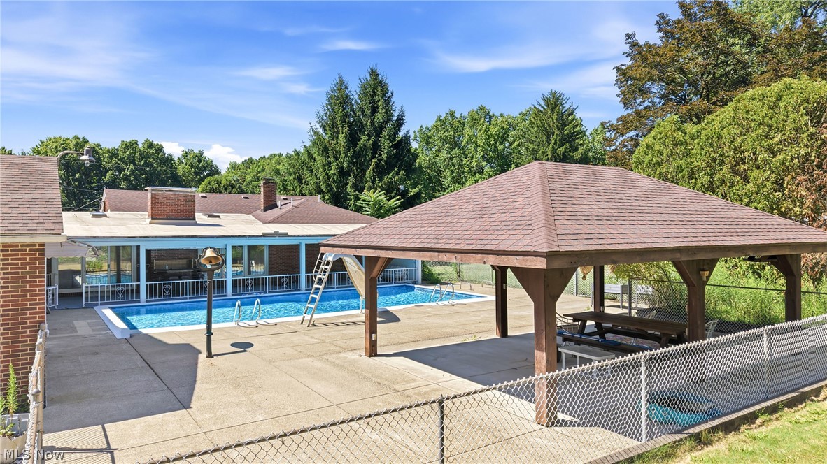 7073 Stewart Sharon Road Hubbard OH 44425