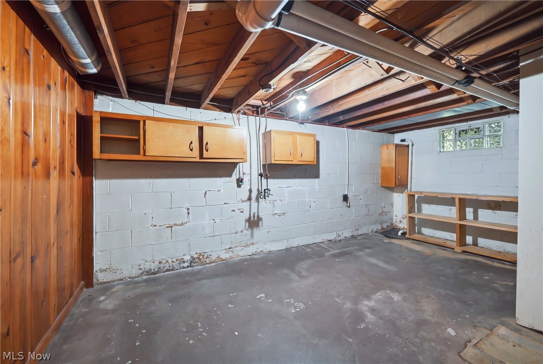 7073 Stewart Sharon Road Hubbard OH 44425