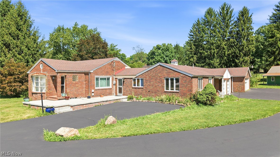 7073 Stewart Sharon Road Hubbard OH 44425