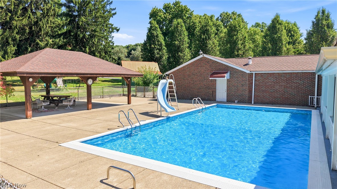 7073 Stewart Sharon Road Hubbard OH 44425