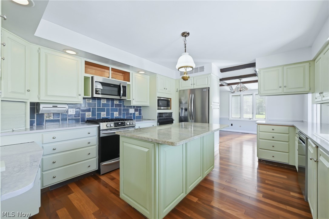 7073 Stewart Sharon Road Hubbard OH 44425