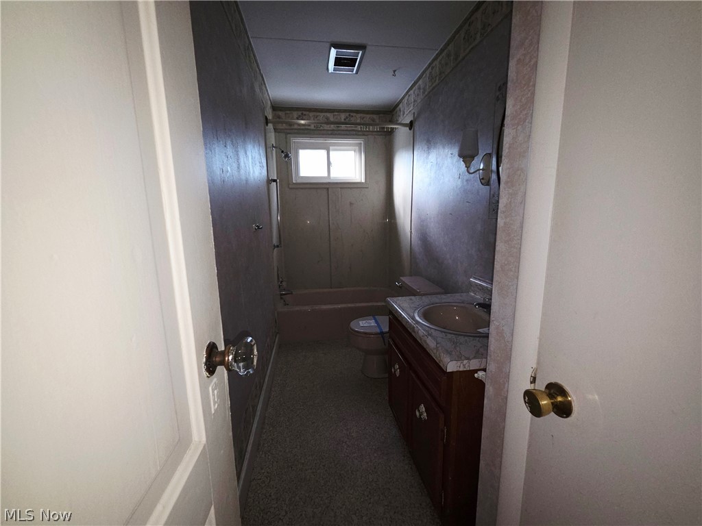 37 N 4th Street Martins Ferry OH 43935