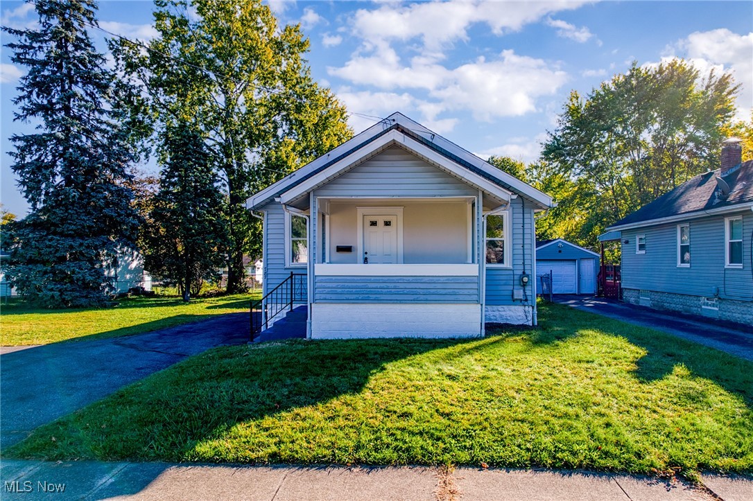 787 Ravenswood Street Akron OH 44306