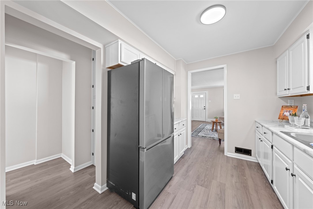 787 Ravenswood Street Akron OH 44306