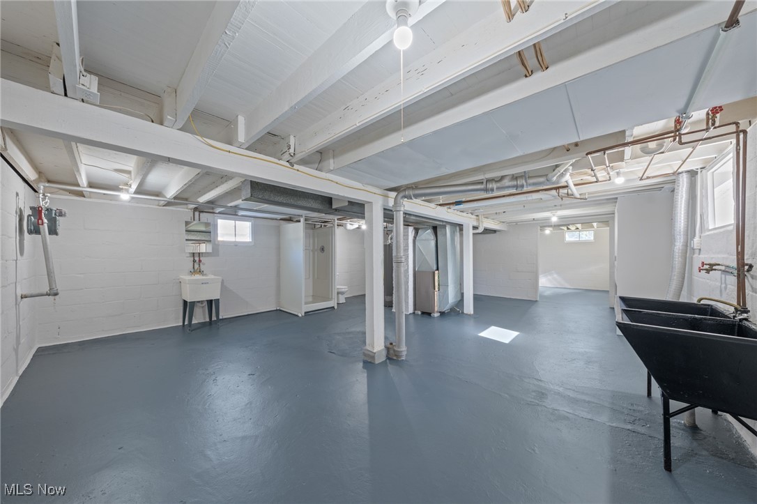 787 Ravenswood Street Akron OH 44306