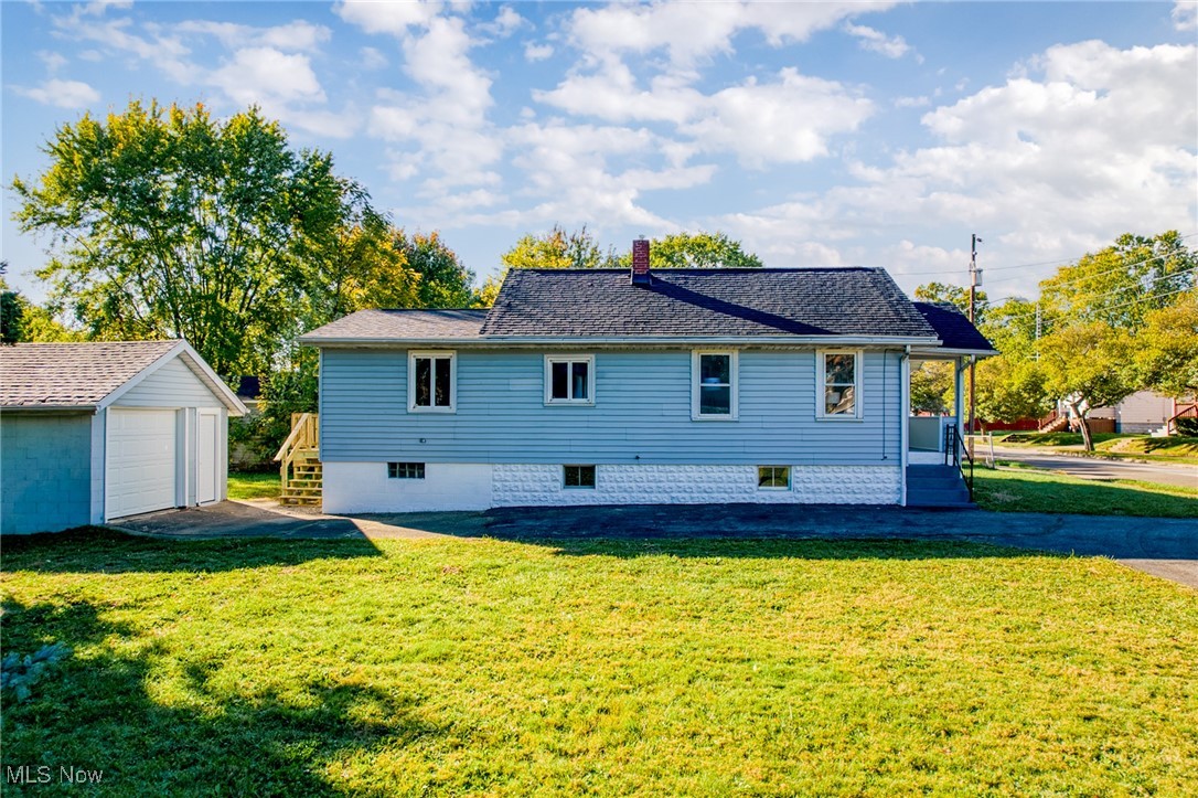 787 Ravenswood Street Akron OH 44306