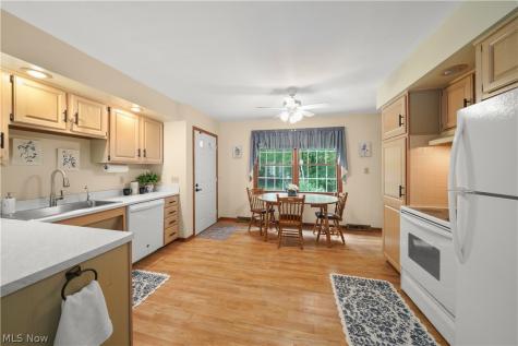 698 Deep Woods Drive Aurora OH 44202