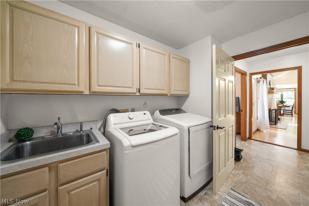 698 Deep Woods Drive Aurora OH 44202
