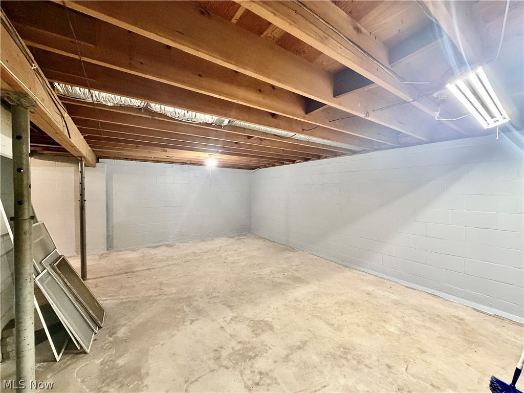 63 W Nineth St. Street Newton Falls OH 44444