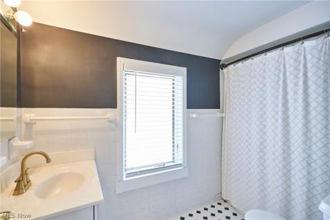 5215 Mayview Road Lyndhurst OH 44124