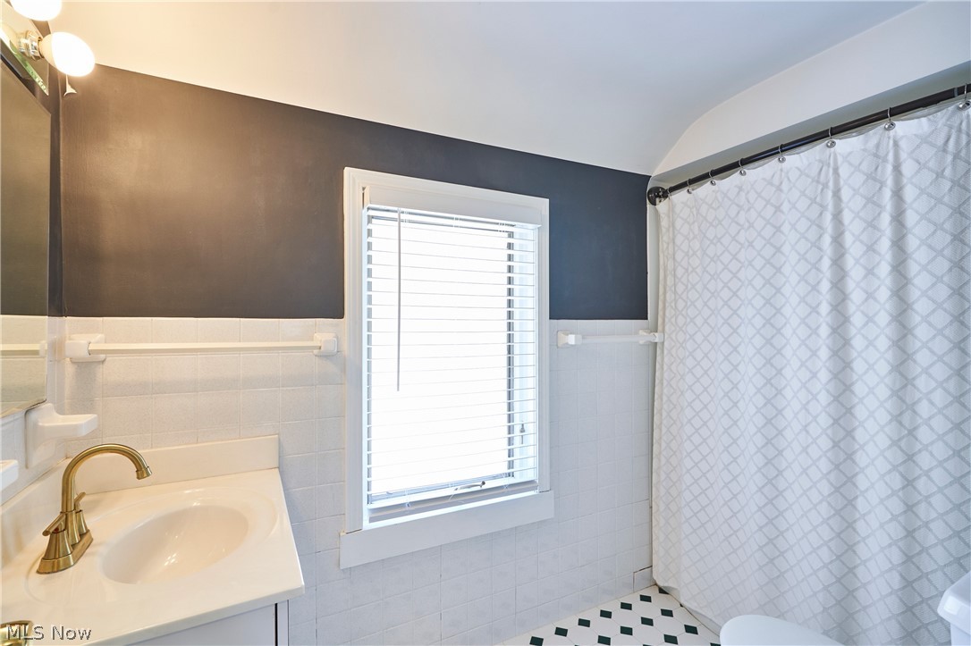 5215 Mayview Road Lyndhurst OH 44124